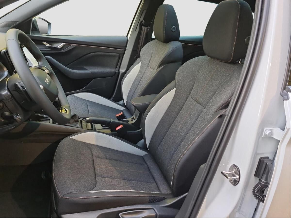 Skoda Scala 1.5 TSI Selection DSG MATRIX ACC AHK Pano