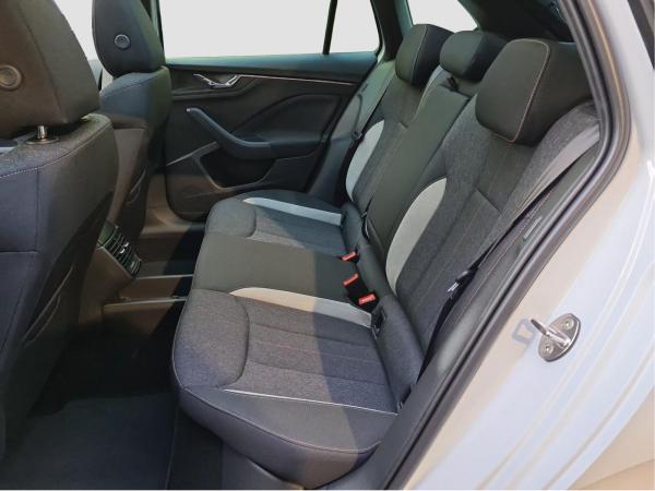 Skoda Scala 1.5 TSI Selection DSG MATRIX ACC AHK Pano