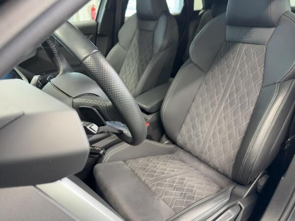 Audi A3 Sportback S line 40 TFSIe LED Kamera virtual DAB Navi