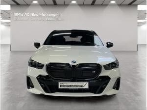 BMW i5 M60 xDrive Touring 8-fach Bereift