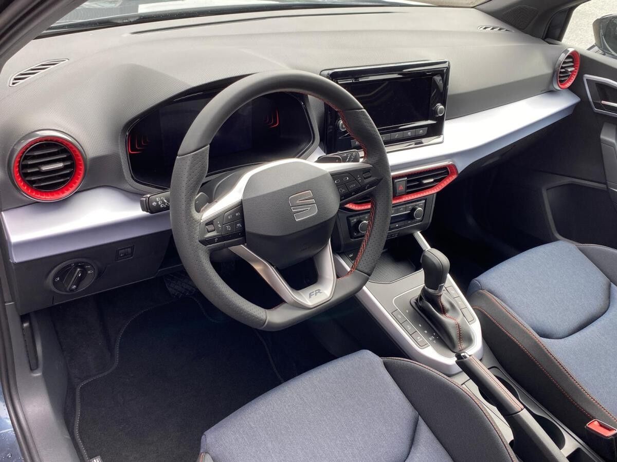 Seat Arona FR 1.5 TSI DSG ACC RFK AHK LED CarPlay