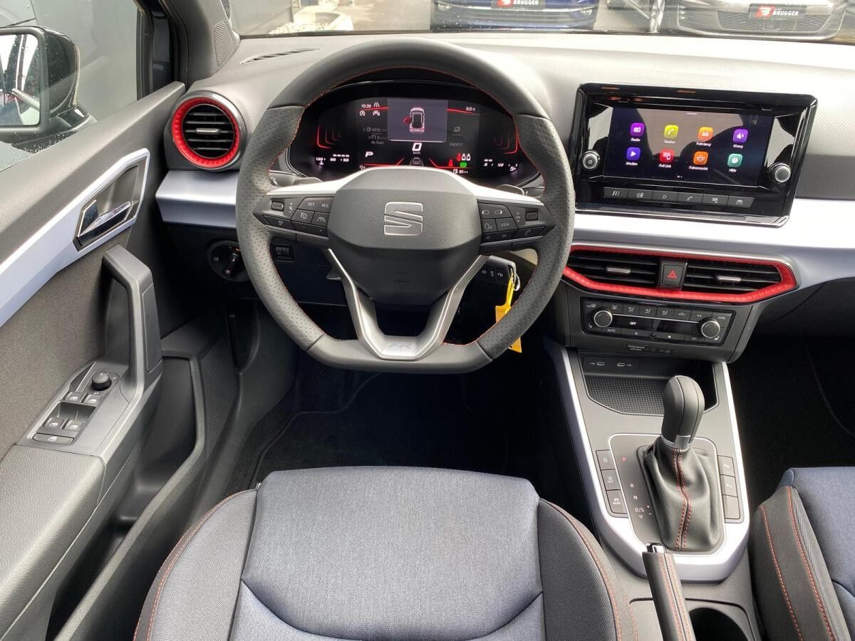 Seat Arona FR 1.5 TSI DSG ACC RFK AHK LED CarPlay