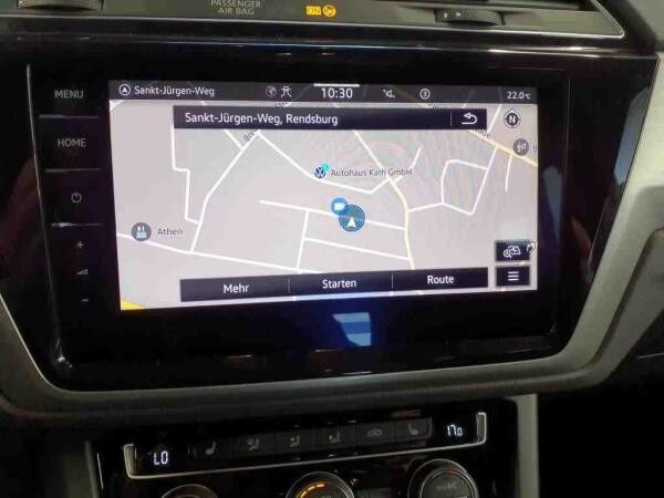 Volkswagen Touran Comfortline 2.0 TDI DSG / Navi, LED, RFK