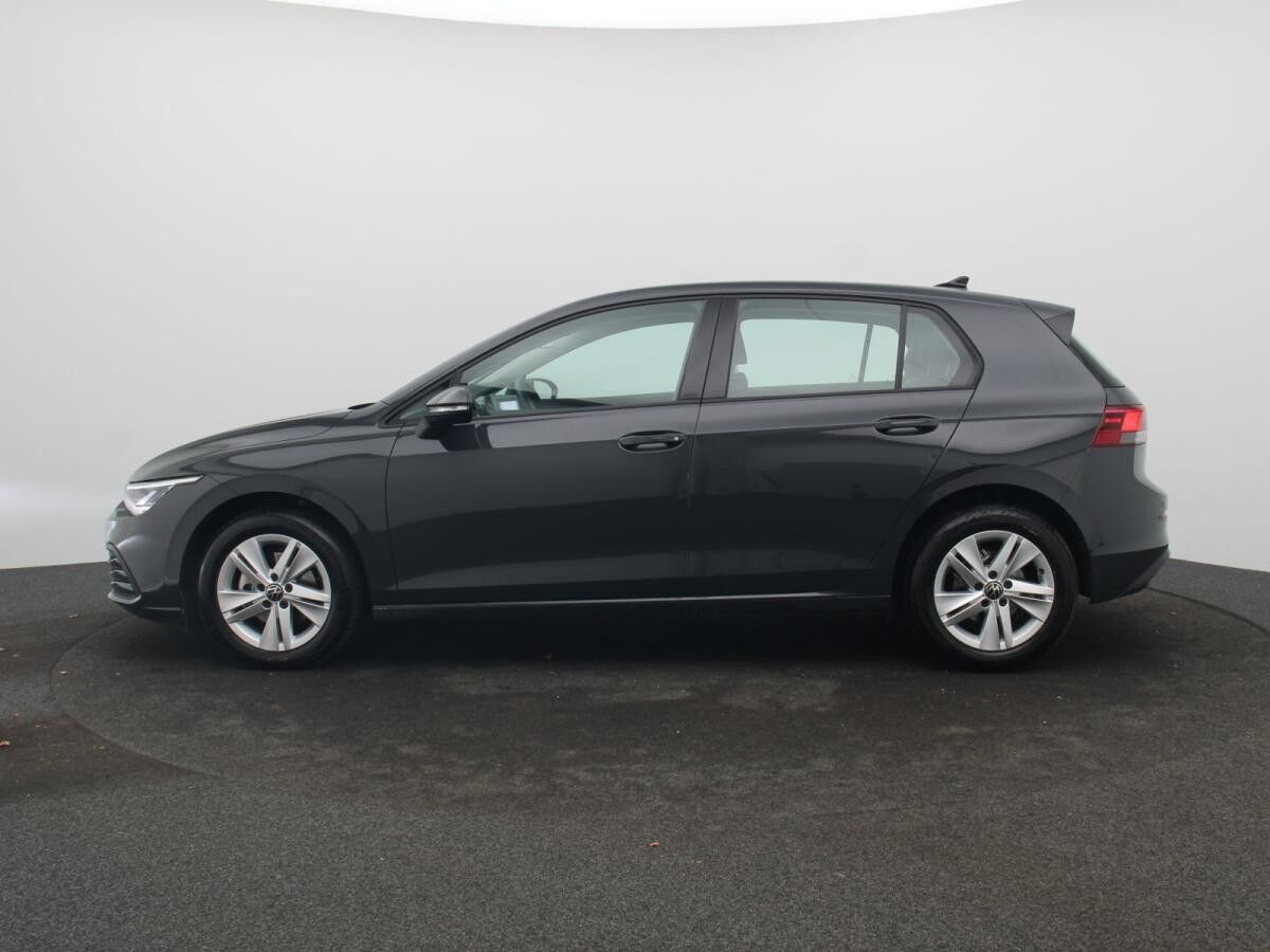 Volkswagen Golf VIII Life 1.5TSI / Navi, App, ACC, LED, SHZ