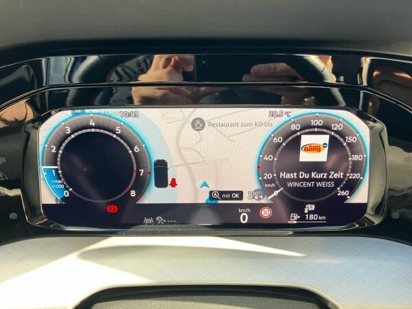 Volkswagen Golf VIII Life 1.5 TSI / Navi, HarmanKardon, LED
