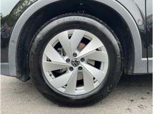 Volkswagen Tiguan 1.5 eTSI DSG / Navi, App, LED, AHK, RFK