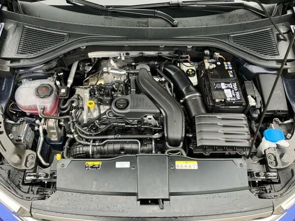 Volkswagen T-Roc R-Line 1.5 TSI DSG / LED, ACC, RFK, Navi