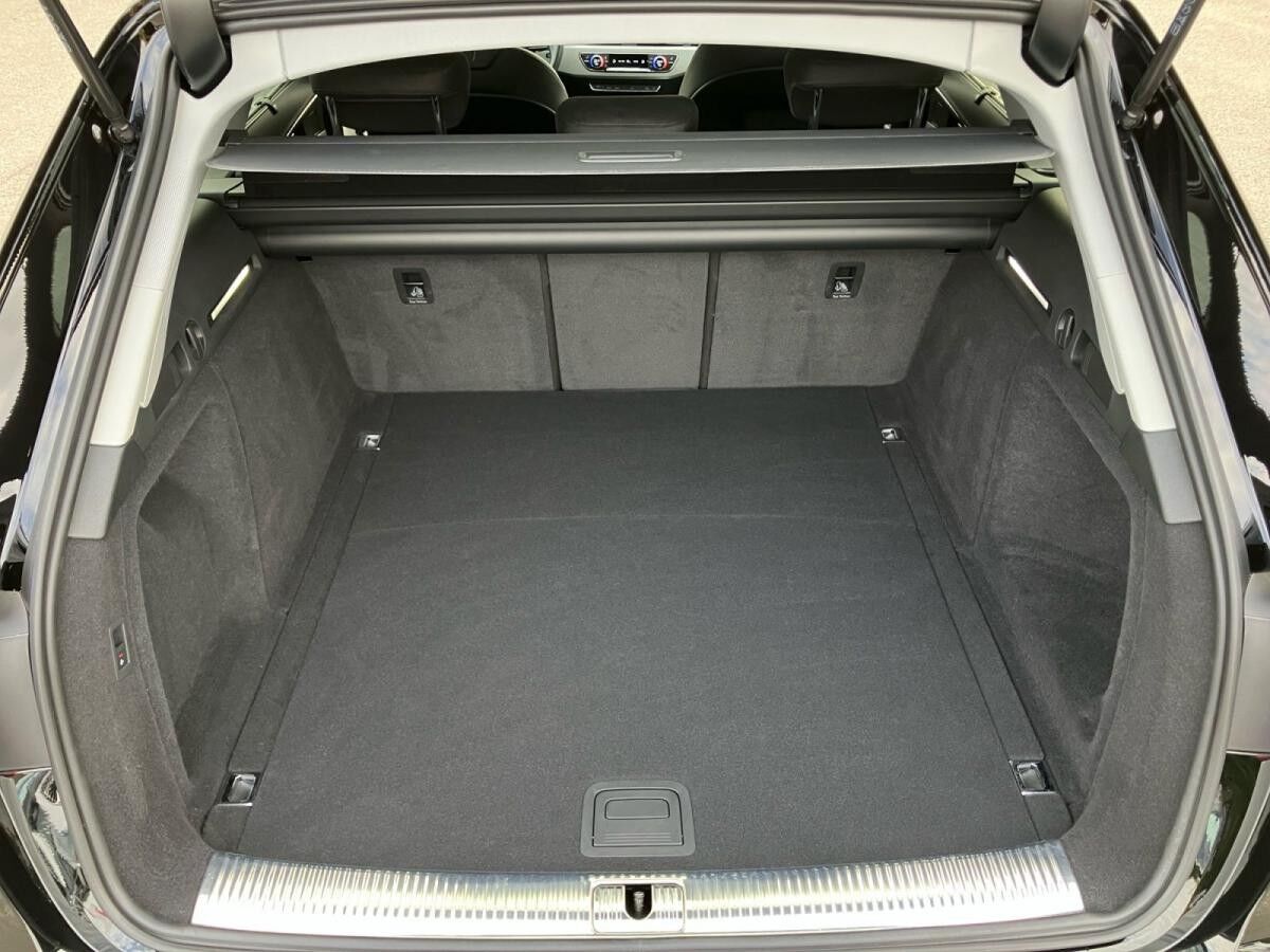 Audi A4 allroad quattro 40 TDI S-tronic / Navi+, AHK