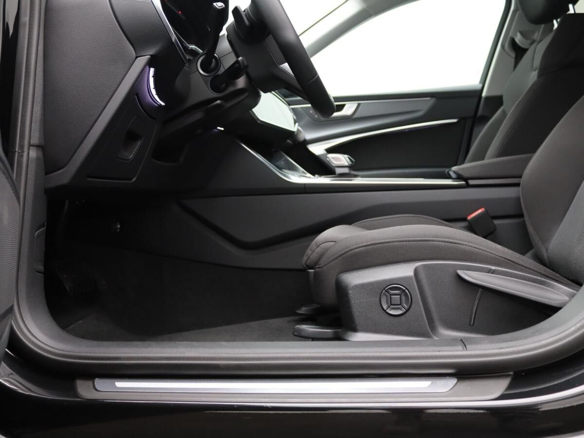 Audi A6 Avant advanced 50 TFSIe quattro / Matrix, AHK