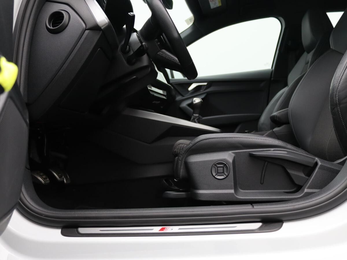 Audi A3 Sportback S-Line 30 TDI / ParkAssi, RFK, SHZ