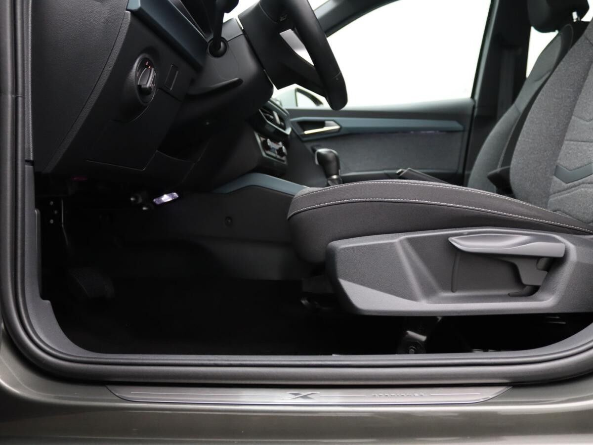 Seat Arona Xperience 1.0 TSI DSG/ LED, ACC; Navi, RFK