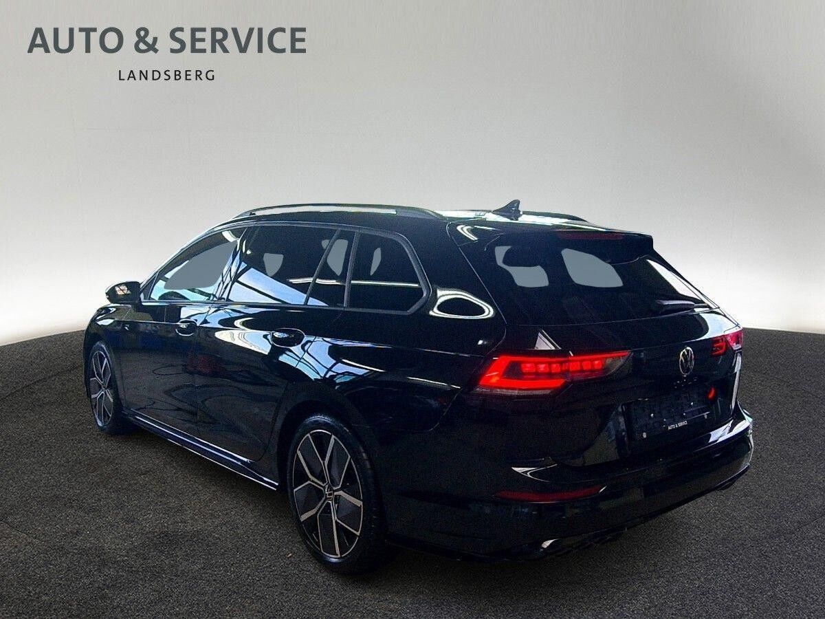 Volkswagen Golf Variant R-Line 1,5 l DSG *AHK**Pano*