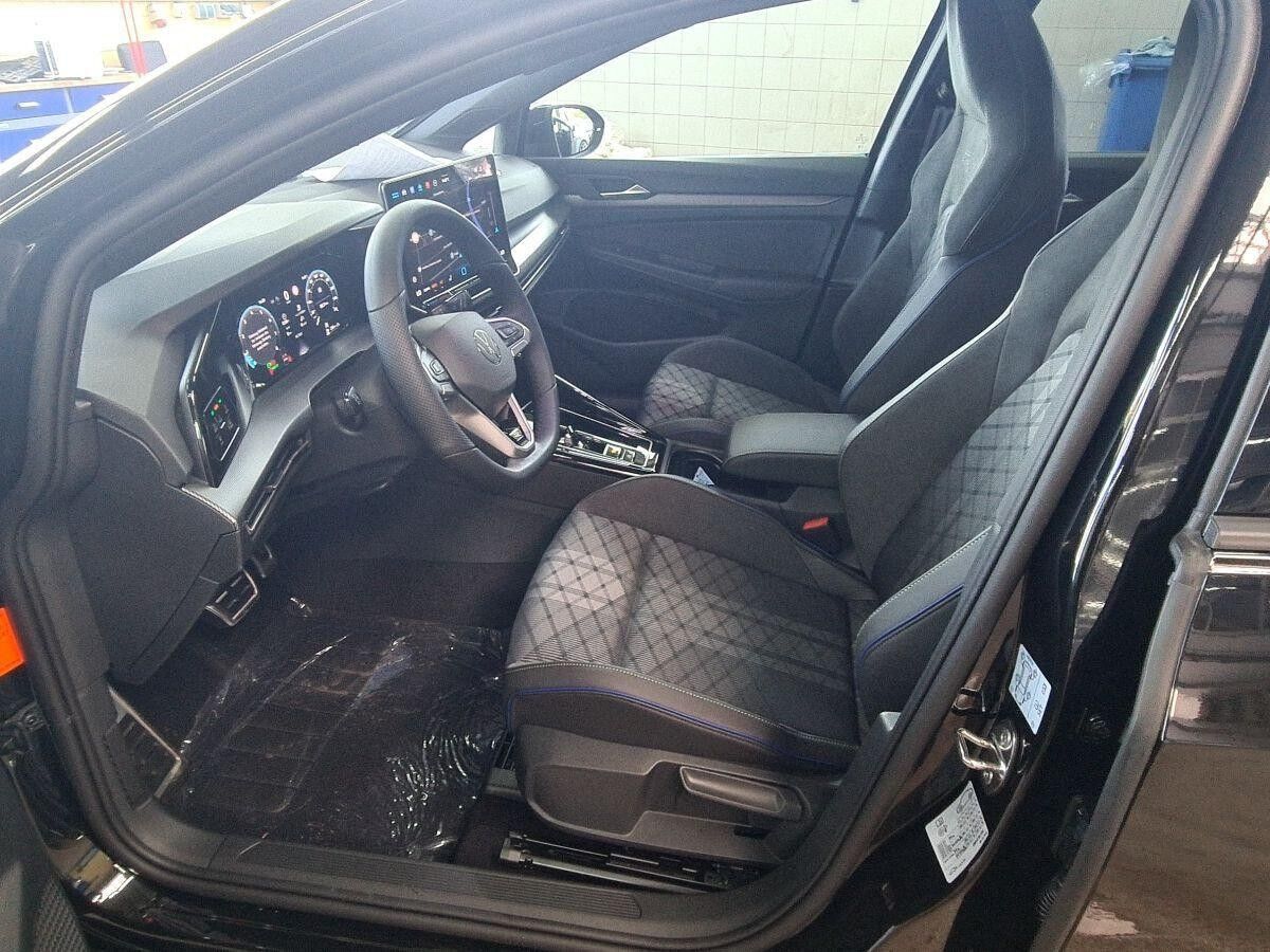 Volkswagen Golf Variant R-Line 1,5 l DSG *AHK**Pano*