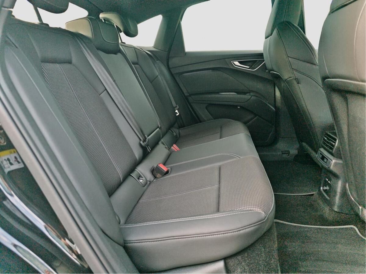 Audi Q4 e-tron Sportback 45 qu 5JGar virtual WPumpeS line MATRIX