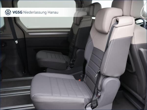 Volkswagen Multivan Life lang Leder Navi ACC Sitzhzg. AHK LED