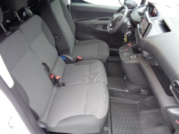 Peugeot Partner 1,5 Diesel 130 XL EHZ EAT8 Laderaumverk. RFK