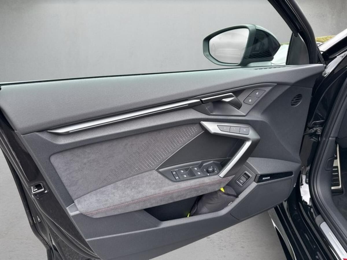 Audi RS3 Sportback quattro S tronic