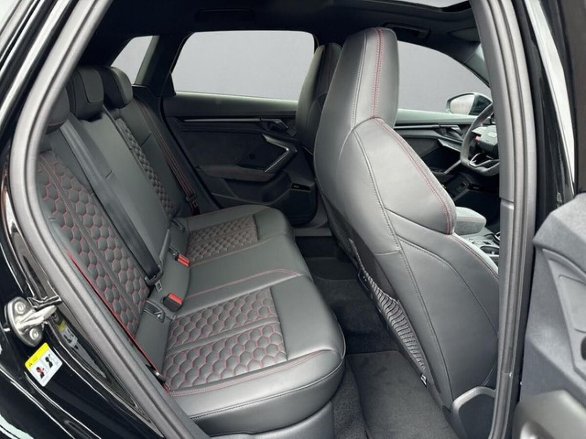 Audi RS3 Sportback quattro S tronic