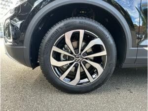 Volkswagen T-Roc Style 1.5 TSI DSG AHK Navi LED-Plus ACC