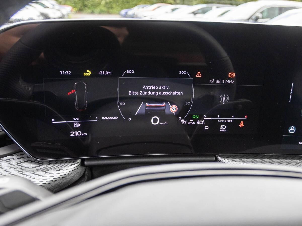 Audi Q5 SUV TDI quattro S line Tech-plus AHK