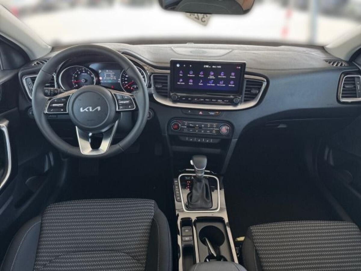Kia Ceed Ultimate STY JBL