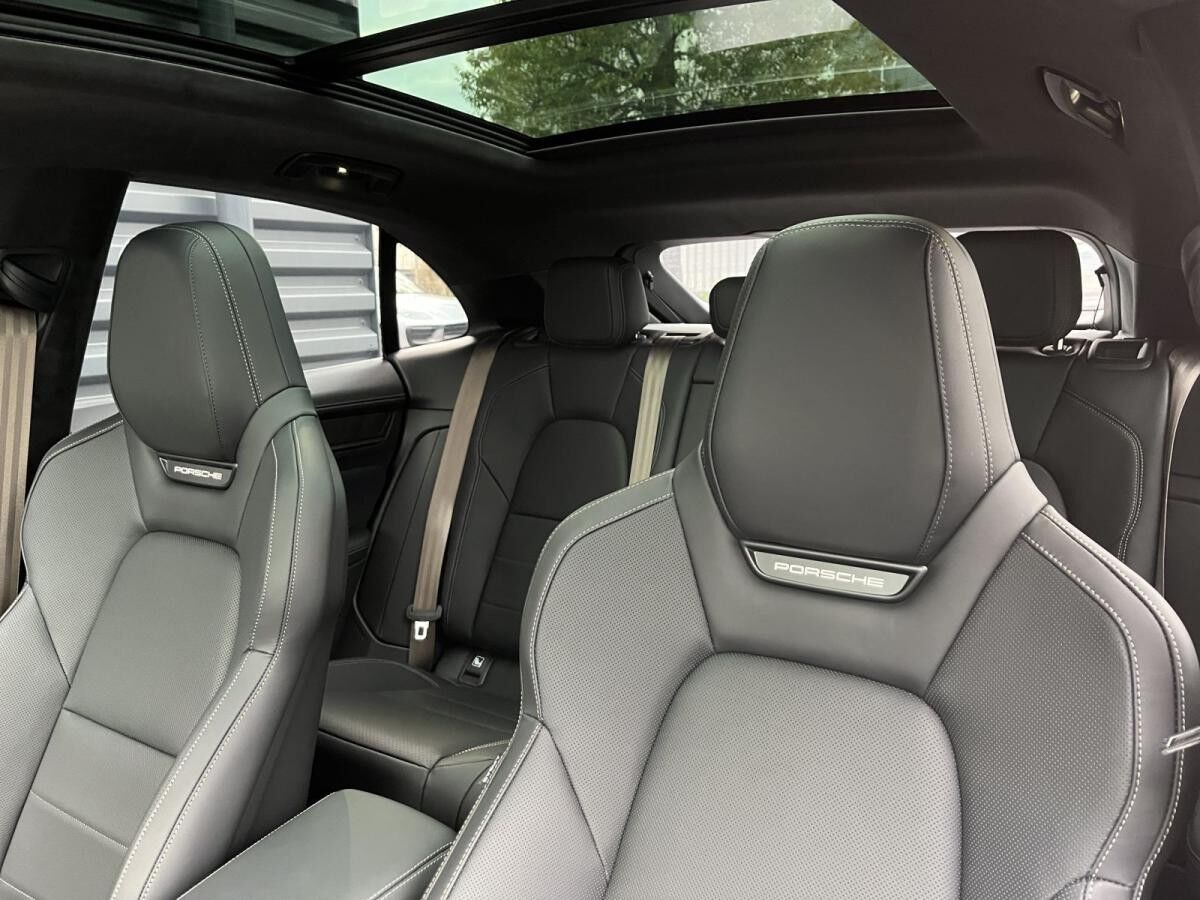 Porsche Macan Turbo Pano., Sport Chrono, Head-Up, Privacy, InnoDrive