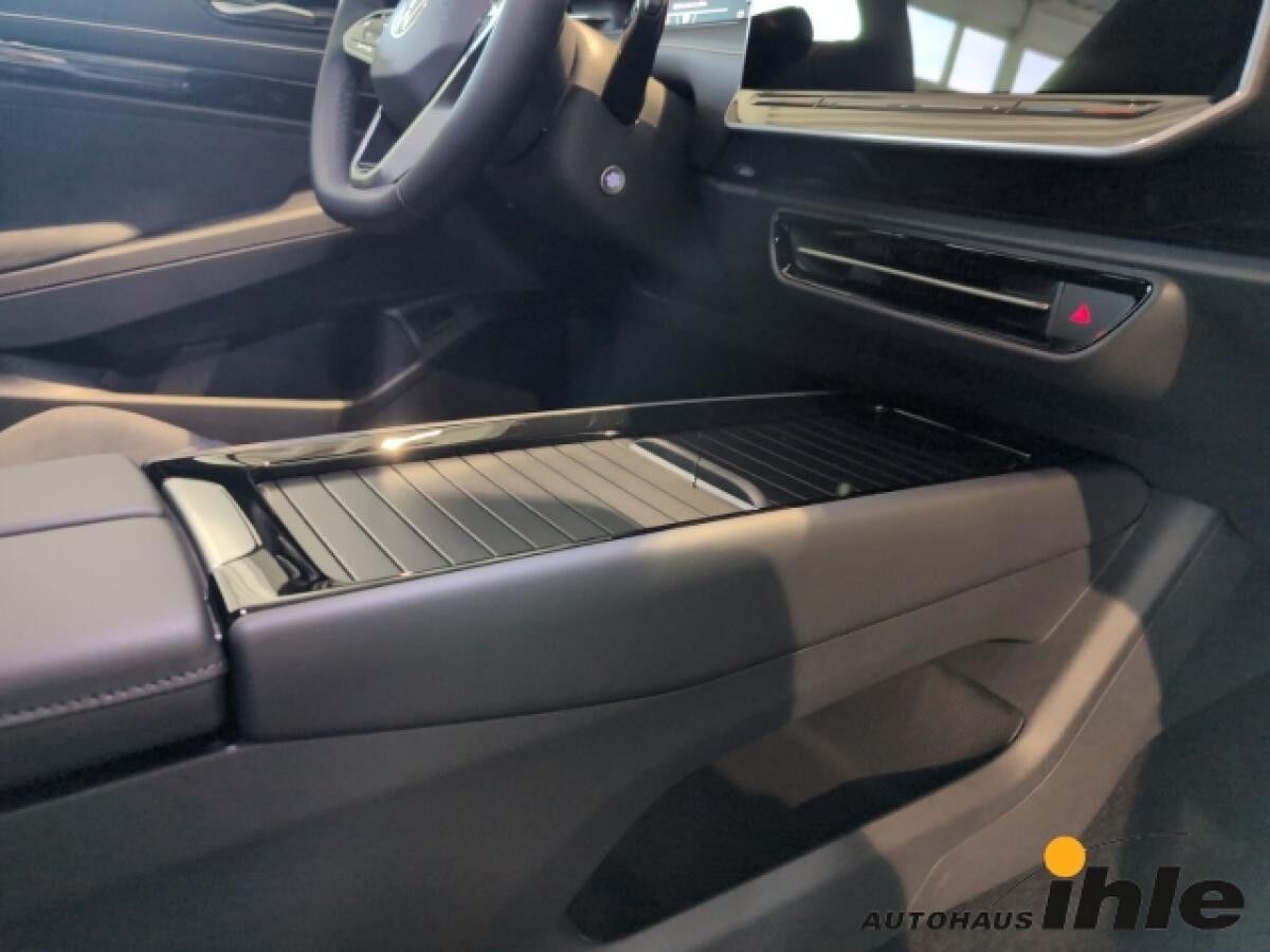 Volkswagen ID.7 Tourer Black Style Pro S MASSAGE+AREAVIEW