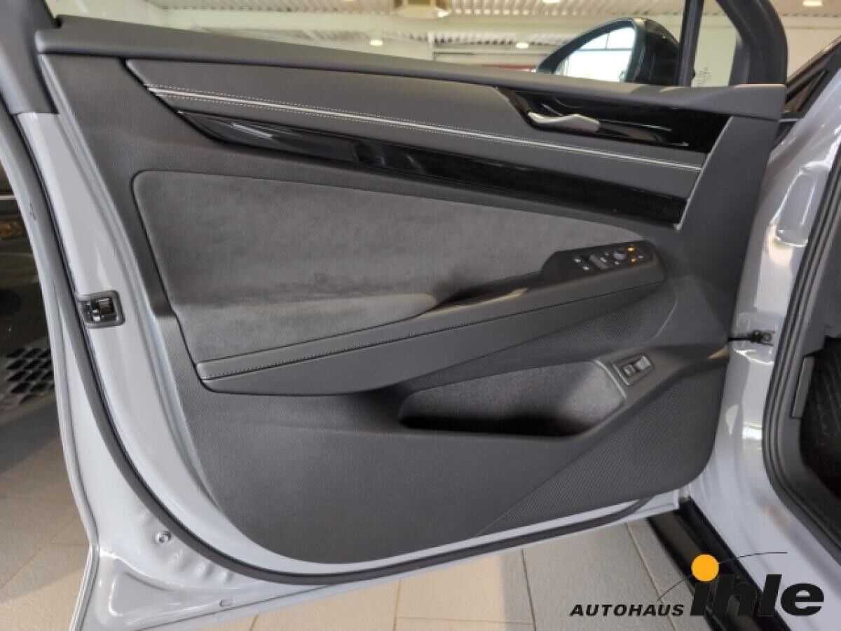 Volkswagen ID.7 Tourer Black Style Pro S MASSAGE+AREAVIEW