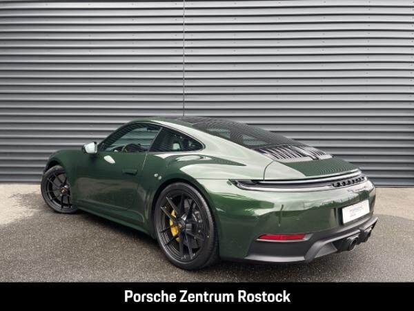 Porsche 992 Carrera GTS