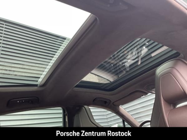 Porsche Panamera GTS · 500 PS 🚀 · oakgrünmetallic ·  sofort verfügbar