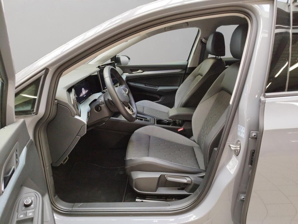 Volkswagen Golf VIII Variant 2.0 TDI DSG GOAL / SOFORT VERFÜGBAR !