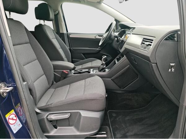 Volkswagen Touran Comfortline 1.5 TSI 5JGar 7Sitz Family Winter SHZ