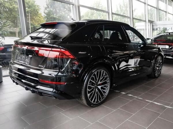 Audi Q8 SUV TDI quattro 	 2 x S line Business ACC HD-Matrix Pano AHK