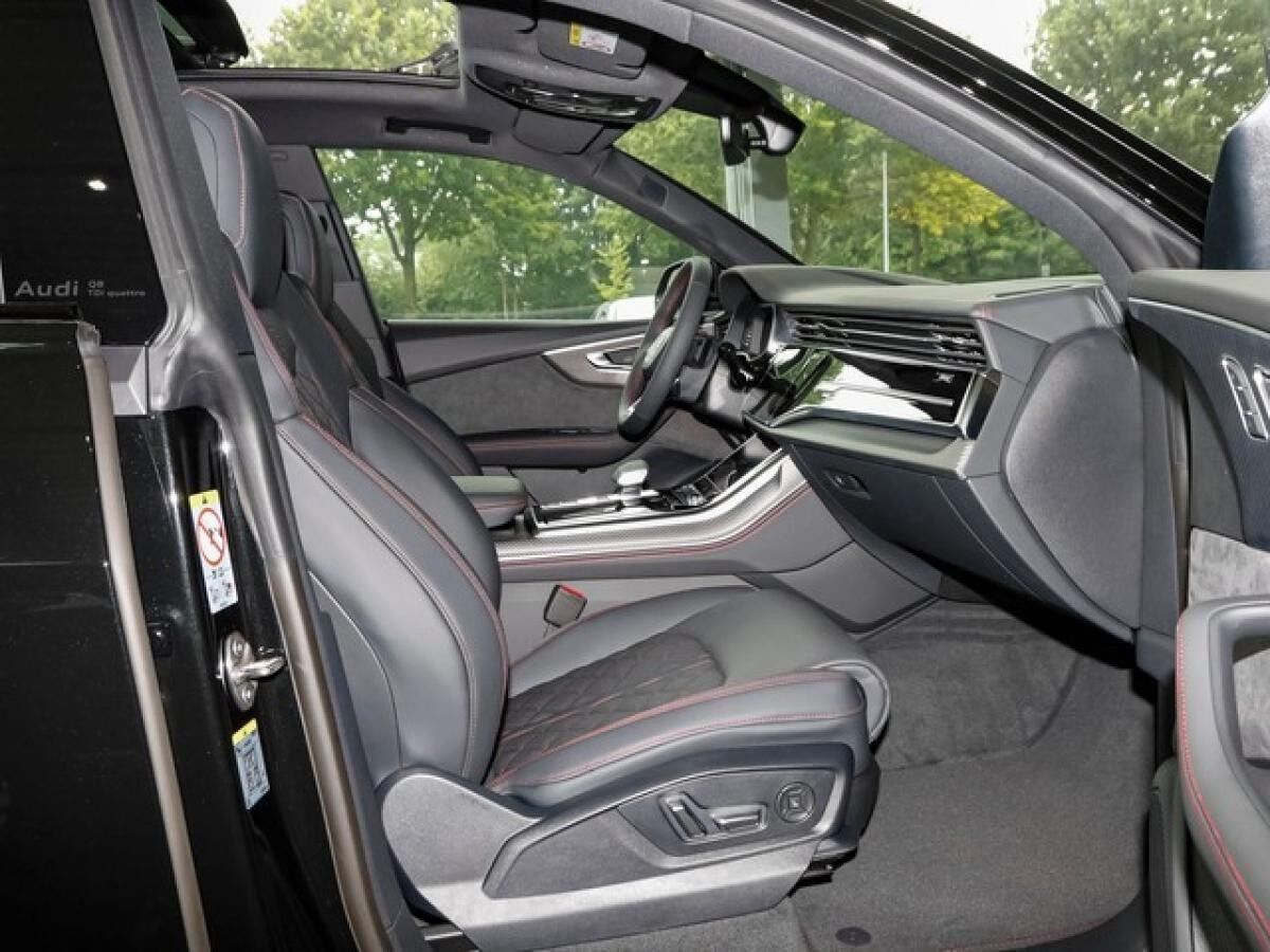 Audi Q8 SUV TDI quattro 	 2 x S line Business ACC HD-Matrix Pano AHK