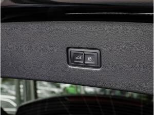 Audi Q8 SUV TDI quattro 	 2 x S line Business ACC HD-Matrix Pano AHK