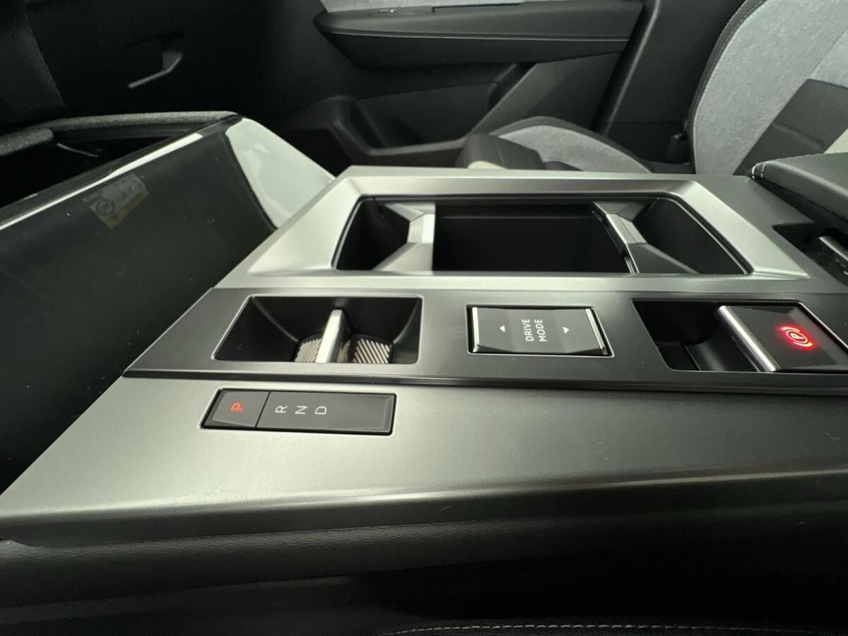 Opel Grandland ***GEWERBE*** Edition Electric 73 kWh SOFORT VERFÜGBAR! *SHZ*LKH*DAB* INKL. ALLWETTERREIFEN!