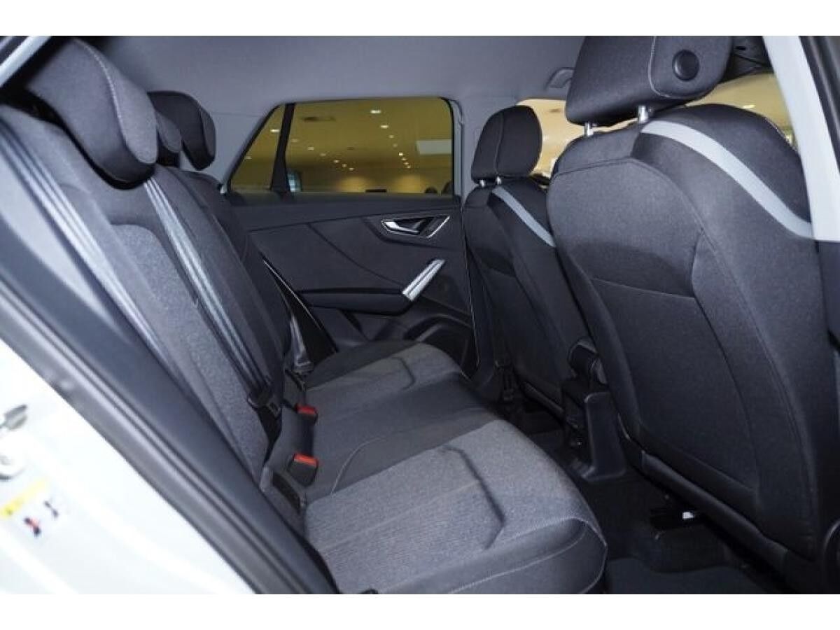 Audi Q2 35 TFSI 110(150) kW(PS) S tronic Navi  LED Ganzjahresreifen