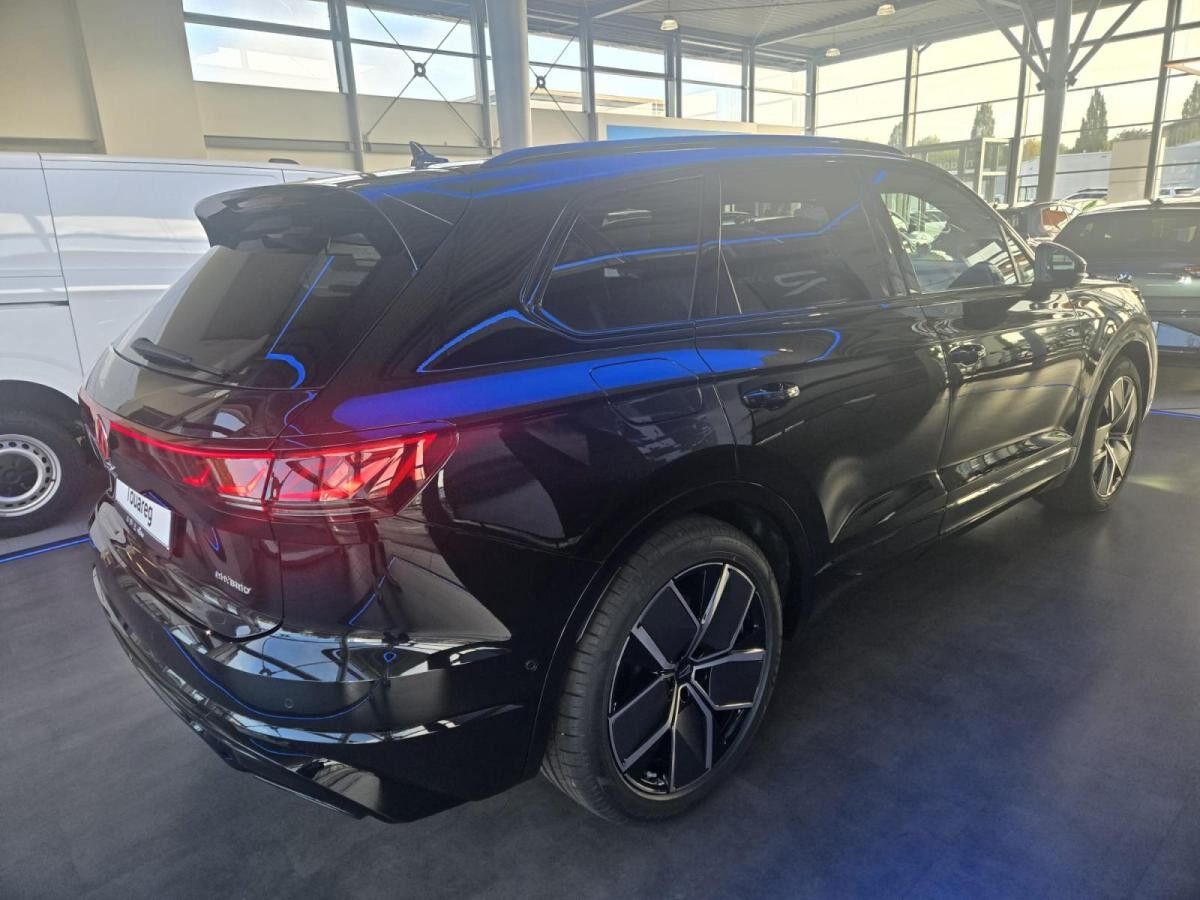 Volkswagen Touareg R 3,0 l V6 eHybrid 462 PS //SOFORT VERF.// HUD, AHK, LED, Leder usw.