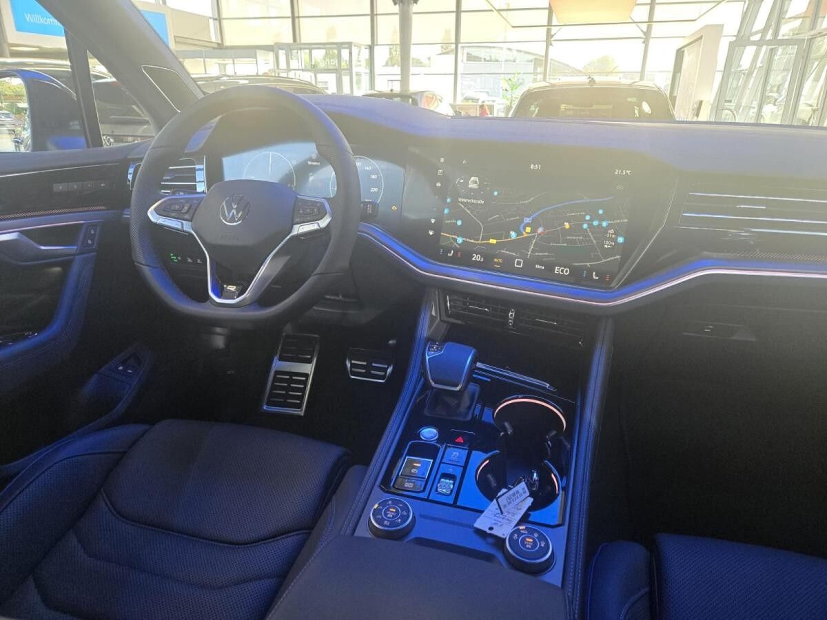 Volkswagen Touareg R 3,0 l V6 eHybrid 462 PS //SOFORT VERF.// HUD, AHK, LED, Leder usw.