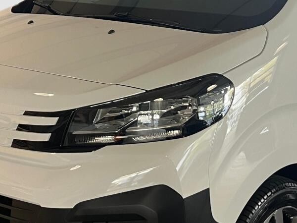 Peugeot Expert Kastenwagen M 2.0 BlueHDi 180EAT8 Automatik/ Lagerwagen!
