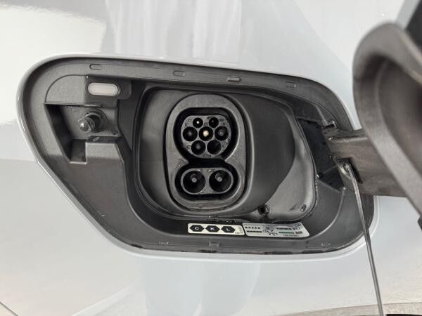 Volkswagen ID.3 Pure Performance*Nav*LED*CarPlay*Wärmepumpe*