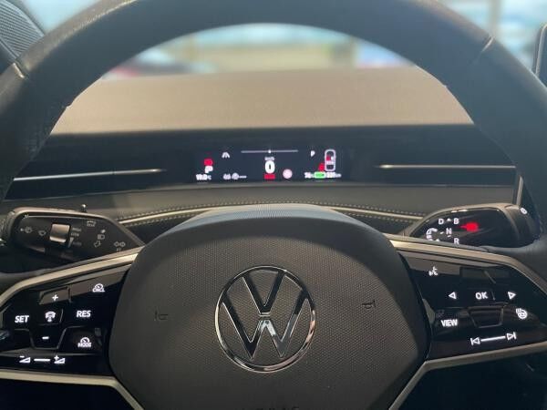Volkswagen ID.7 Pro NAV*360°KAM*WÄRMEPUMPE*CARPLAY