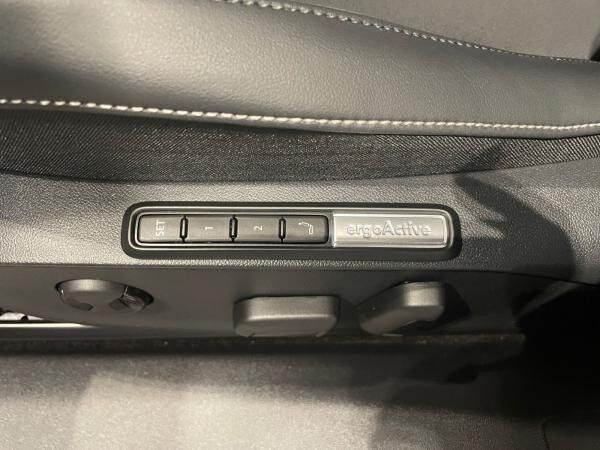 Volkswagen ID.7 Pro NAV*360°KAM*WÄRMEPUMPE*CARPLAY