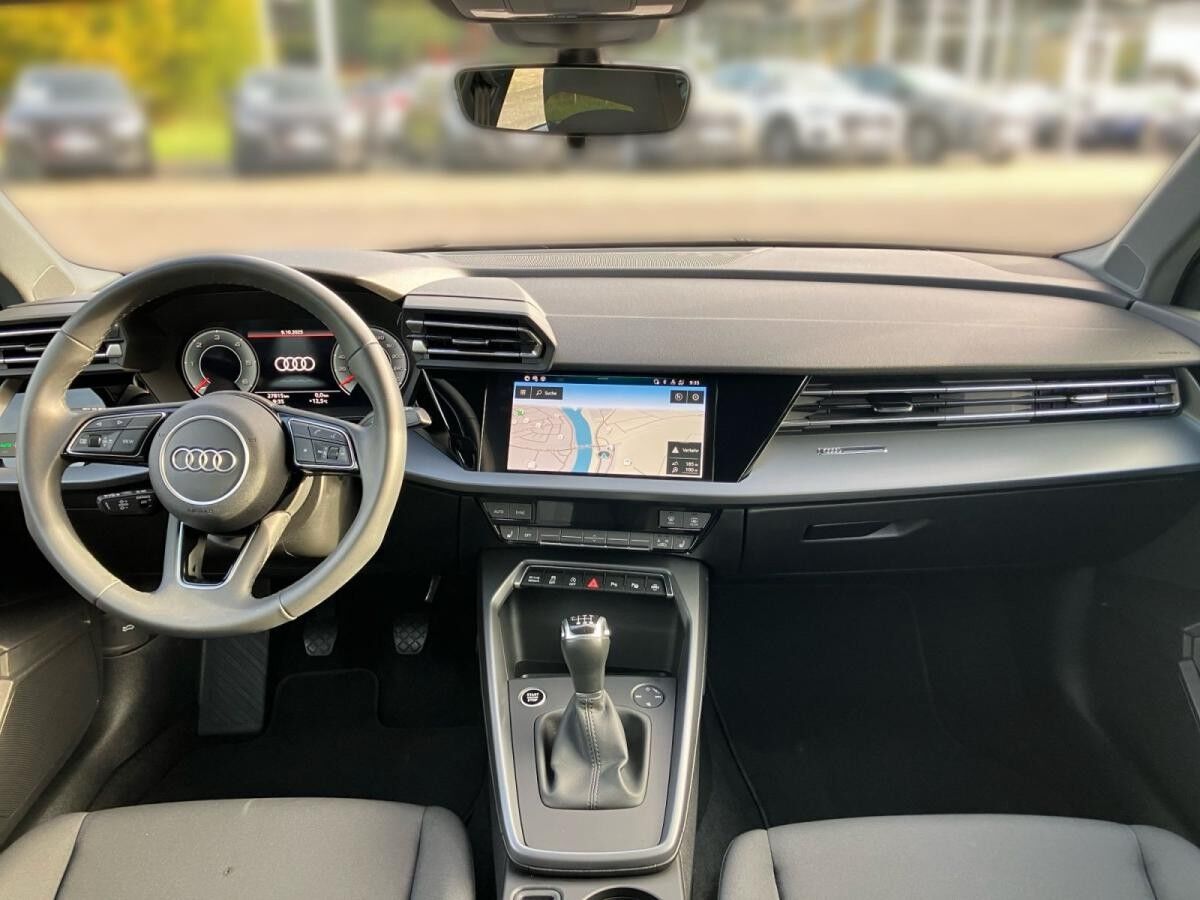 Audi A3 Sportback advanced 30TDI/ Navi, ParkAssi, AHK