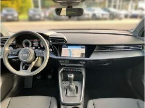 Audi A3 Sportback advanced 30TDI/ Navi, ParkAssi, AHK