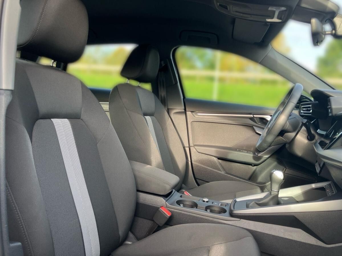 Audi A3 Sportback advanced 30TDI/ Navi, ParkAssi, AHK