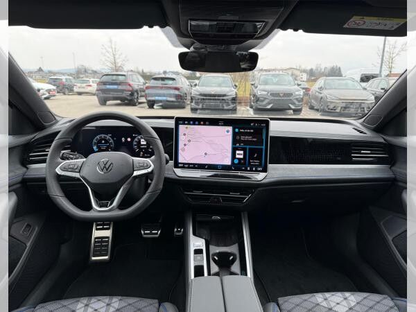 Volkswagen Passat Variant R-Line 2025 2.0 TDI 4MOTION 193 DSG (UVP 71.530€/All Inklusive) BLACK/IQ/HEAD/AHK/PANO/ASSIS