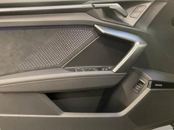 Audi RS3 Sportback 2.5 quattro TFSI S-line ***SOFORT VERFÜGBAR*** ACC AUT