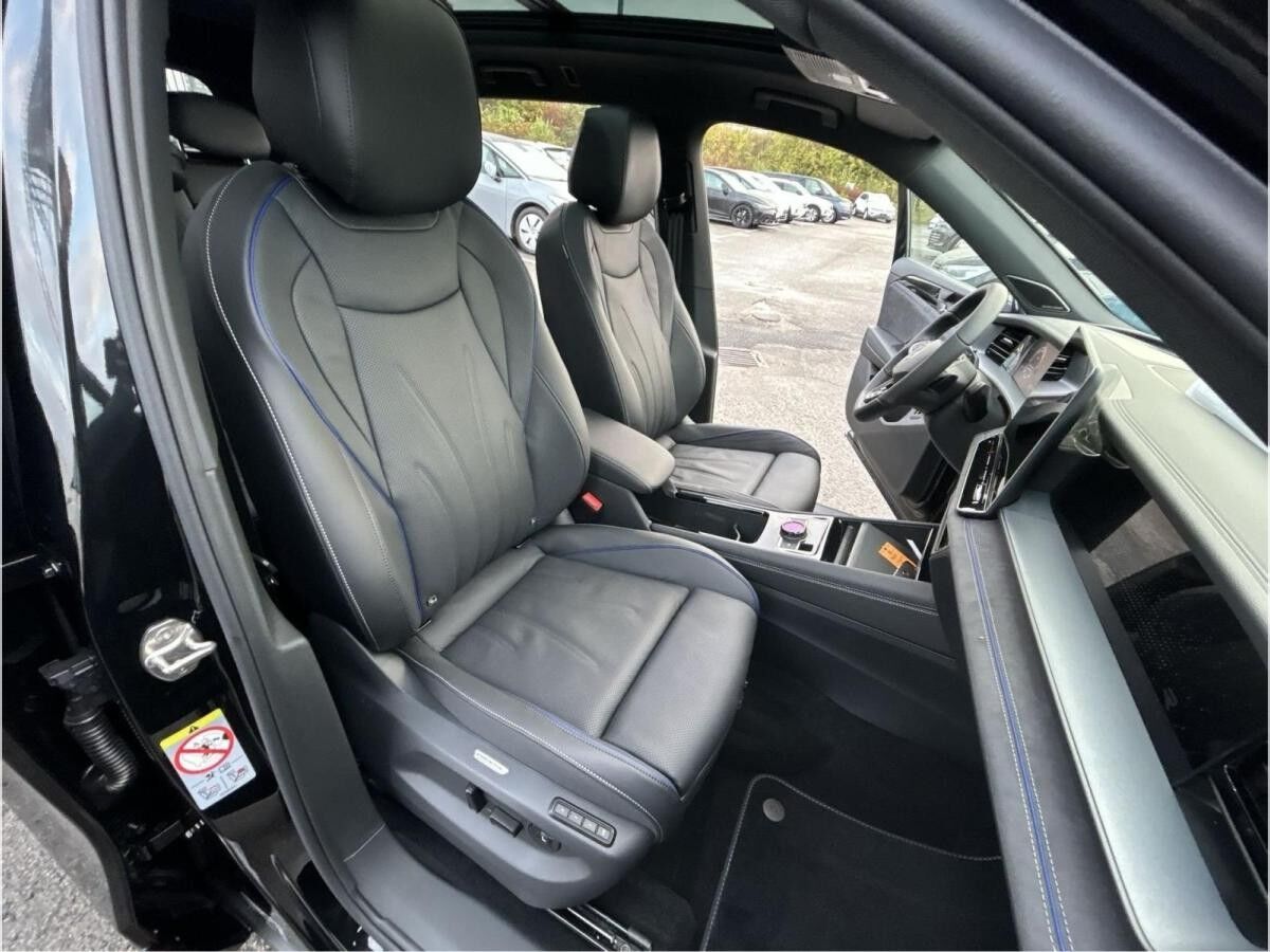 Volkswagen Tayron R-Line 2.0 l TDI 4MOTION DSG 4Motion Pano