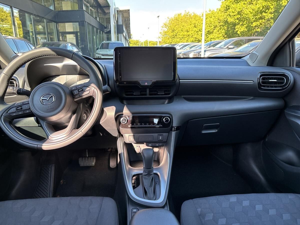 Mazda 2 Hybrid Centre Line